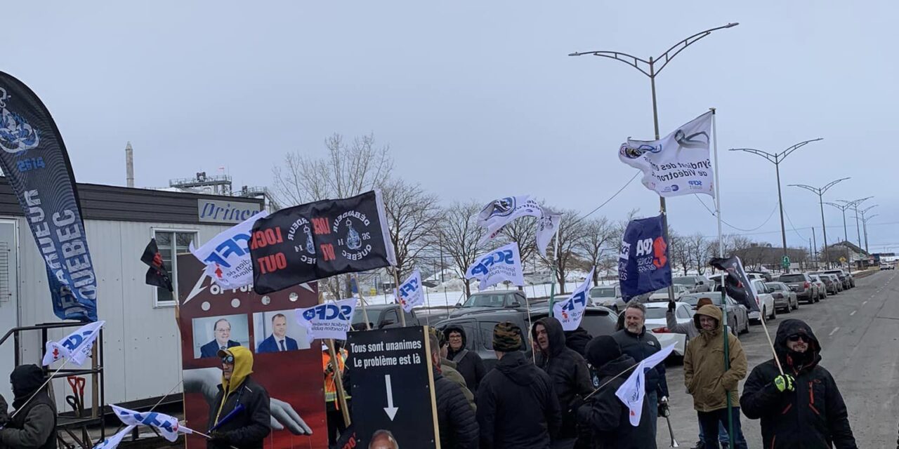 Solidarité avec les débardeurs de Québec en lock-out depuis 6 mois !!